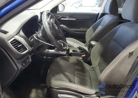 2021 Kia Seltos Lx z USA, uszkodzony, nr VIN KNDEPCAA3M7186222